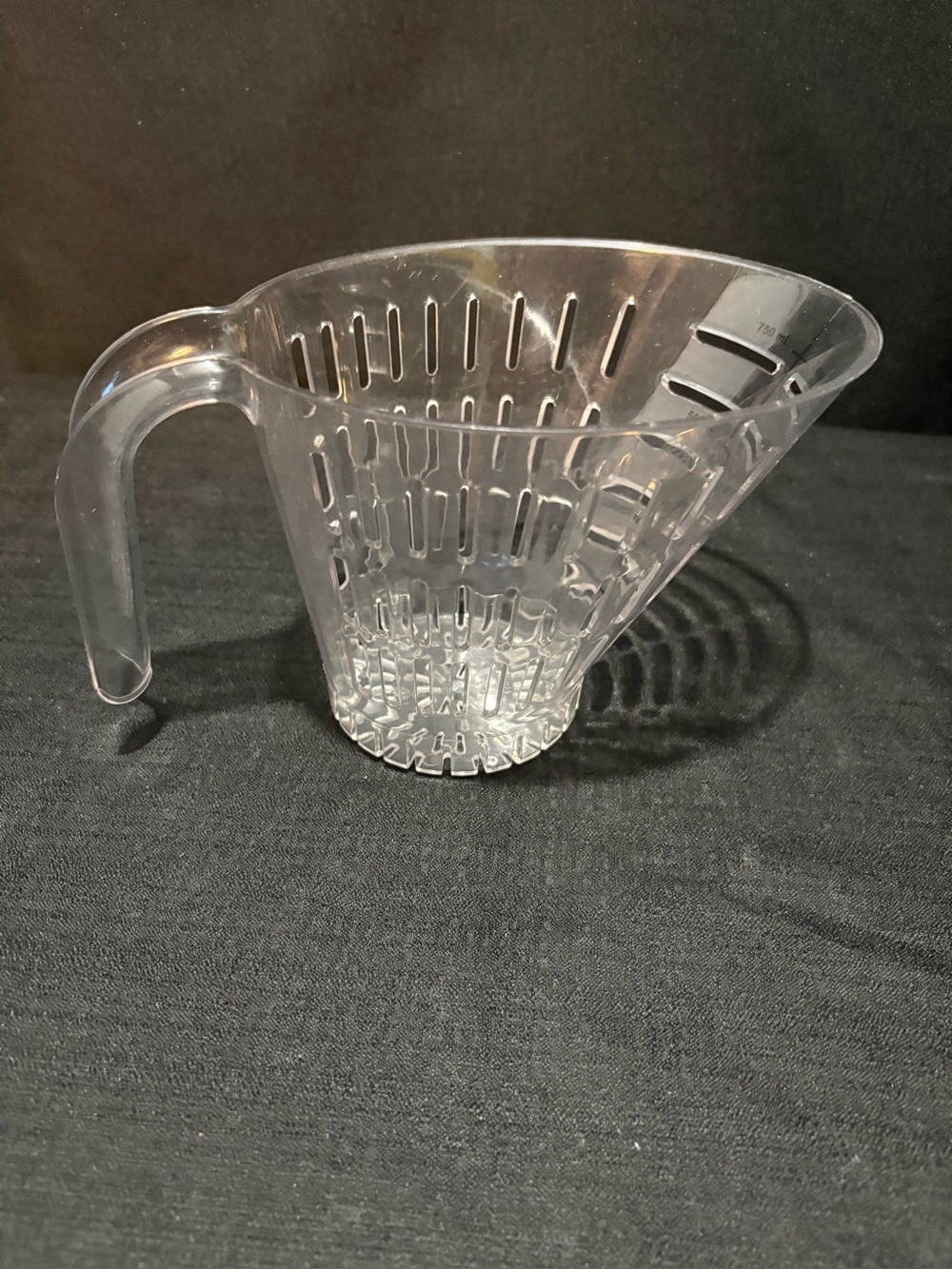 Clear plastic coffee filter basket with handle